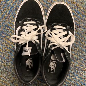 Youth Old Skool boys size 6